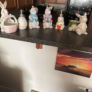 Charming Ceramic Bunny Figurine Set - Multicolor